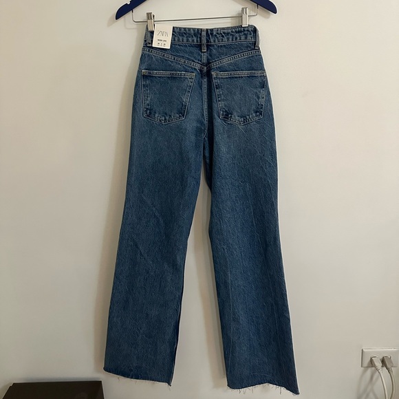 Zara high-waisted , wide leg blue jeans , size 4 / 27 - Picture 2 of 3